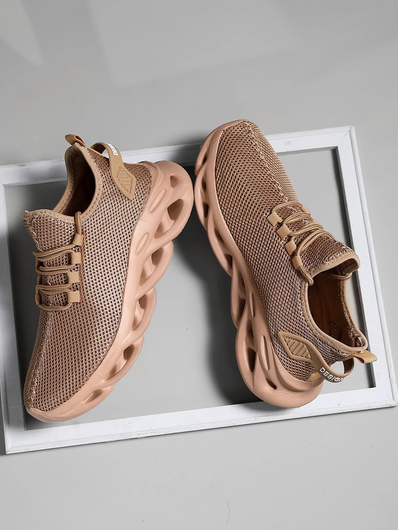 Men Sports Running Black Jogging Shoes Casual Sneakers Brown Outdoor Breathable Mesh Women Light Shock-absorption