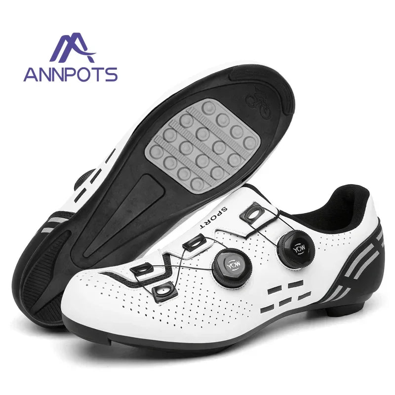 Golf shoes