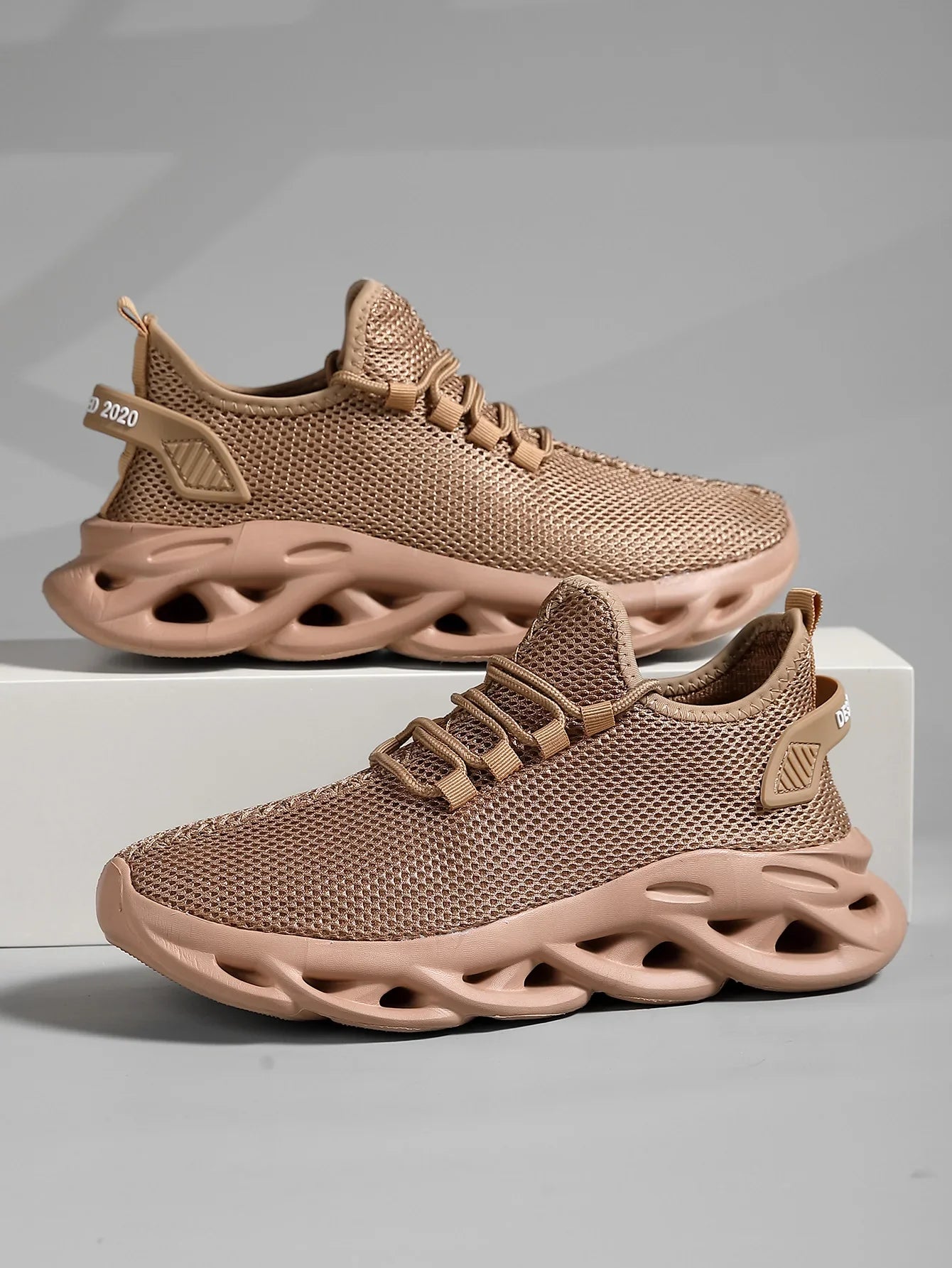 Men Sports Running Black Jogging Shoes Casual Sneakers Brown Outdoor Breathable Mesh Women Light Shock-absorption
